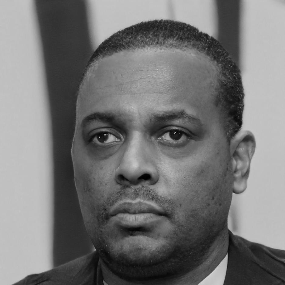 Portrait of satisfied business client Kasper Lindgren